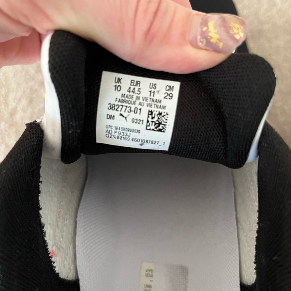 🚨like new condition! Puma mens sneakers - Picture 3 of 8